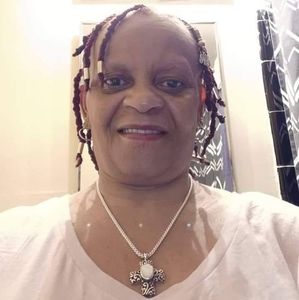 Meet your Posher, Lorraine